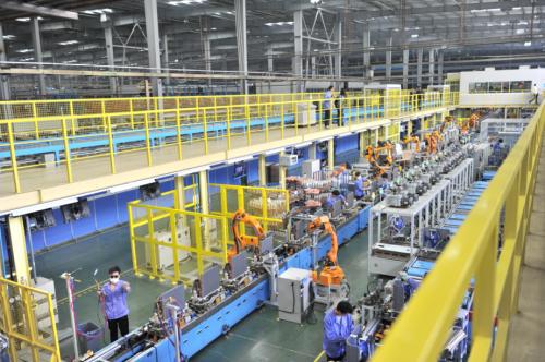 这家中国家电巨头5年研发投入高达200亿,研发出远程医疗机器人