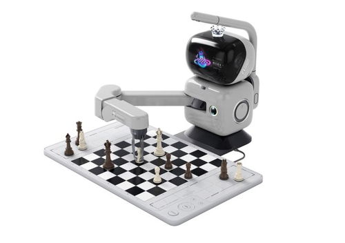 业界 2024世界机器人大会 600余件产品集中亮相 商汤国际象棋机器人扯眼球