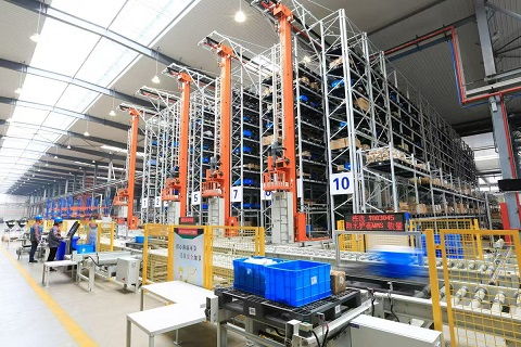 诺力股份 以具身智能机器人叩响智慧物流未来之门